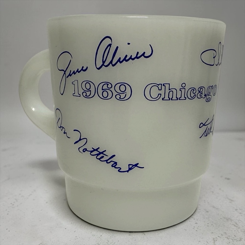 Anchor Hocking Fire-King Coffee Mug White 1969 Chicago Cubs Battery Milk Glass